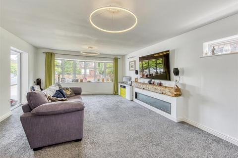 Stonegarth Greenhill, Wombourne, Wolverhampton, WV5 0LD