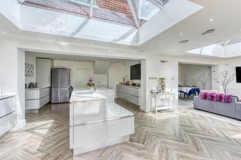 Stonegarth Greenhill, Wombourne, Wolverhampton, WV5 0LD