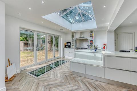 Stonegarth Greenhill, Wombourne, Wolverhampton, WV5 0LD