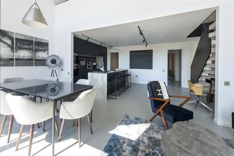4 bedroom detached house for sale, Powdermill Lane, Battle