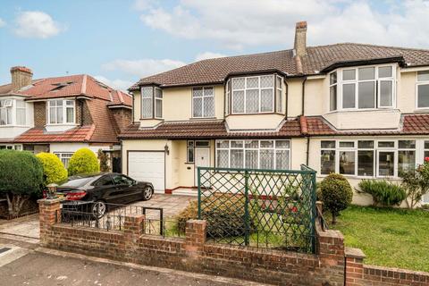 4 bedroom semi-detached house for sale, The Byeways, Surbiton KT5