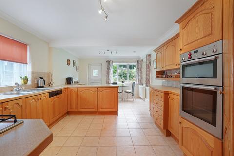 3 bedroom chalet for sale, Maidstone Road, Rainham