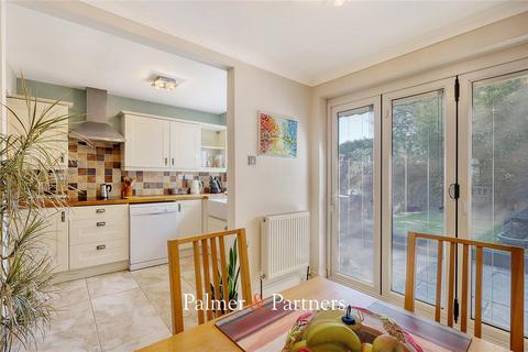 3 bedroom terraced house for sale, Sunrise Avenue, Essex CM1