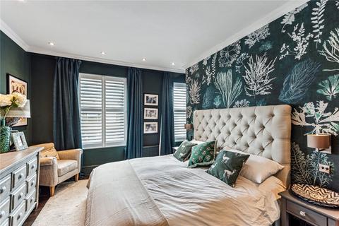 2 bedroom apartment for sale, Battersea Park Road, SW11