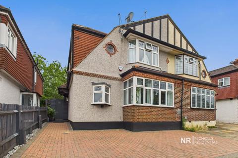 113 Ewell By Pass, Epsom, KT17 2PX