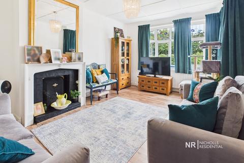 113 Ewell By Pass, Epsom, KT17 2PX