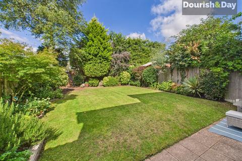 11 Aston Close, Penkridge, Stafford, ST19 5TF