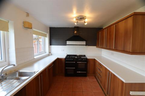 3 bedroom semi-detached house for sale, Brownhills Road, Norton Canes, Cannock