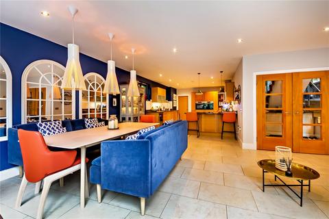 4 bedroom detached house for sale, Oxford Road, Donnington, Newbury, Berkshire, RG14