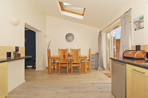 7 Saltash Road, Welling, DA16 1HD