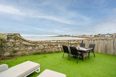 2 bedroom semi-detached house to rent, Rue De La Hougue Bachelle, St. Pierre du Bois, Guernsey