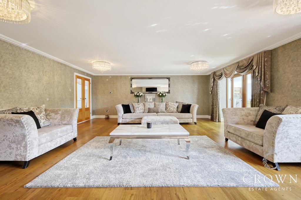 Formal Lounge