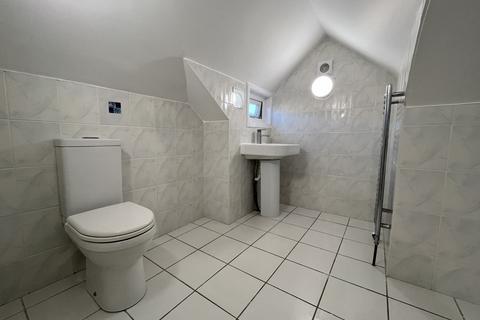 2 bedroom flat for sale, Cecil Road, Bournemouth,