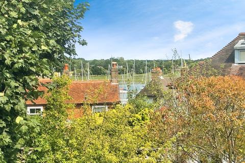 undefined, River Green, Southampton SO31