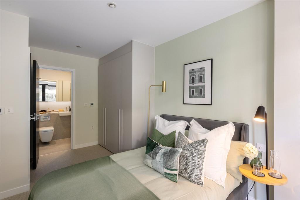 Primary Bedroom & Wc
