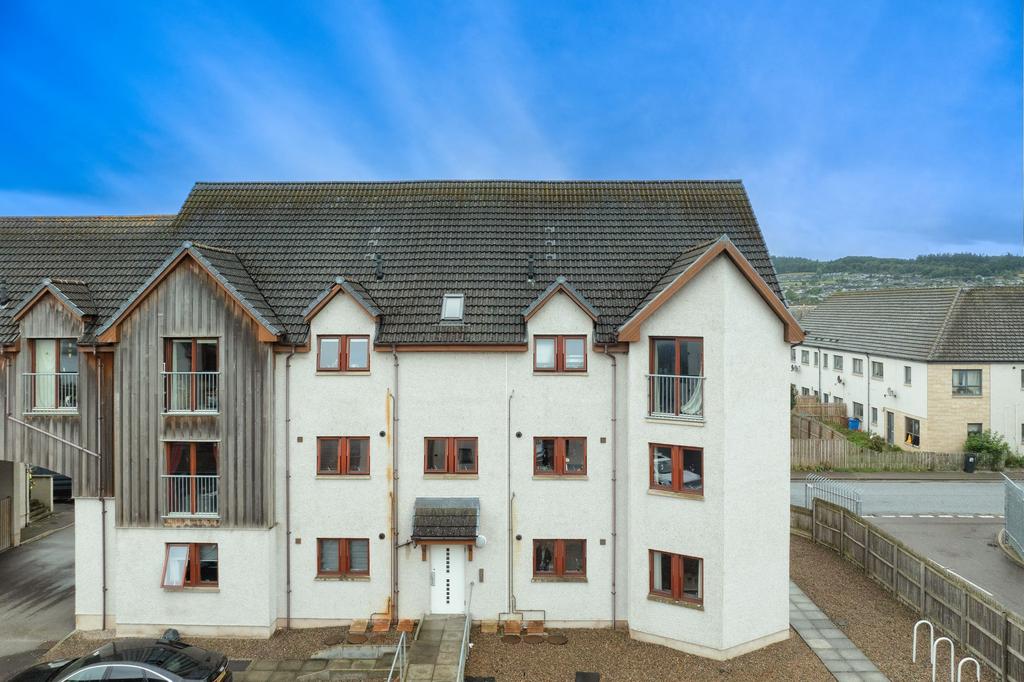 Anderson Street, Inverness IV3 2 bed flat - £135,000
