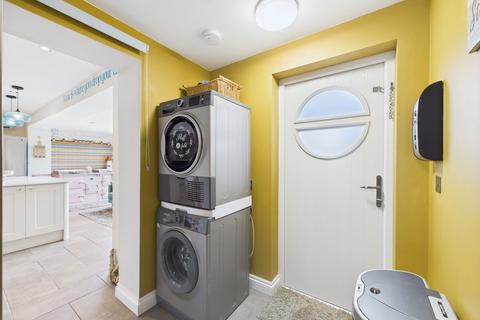 6 Beach Walk, Paignton, TQ4 6LZ