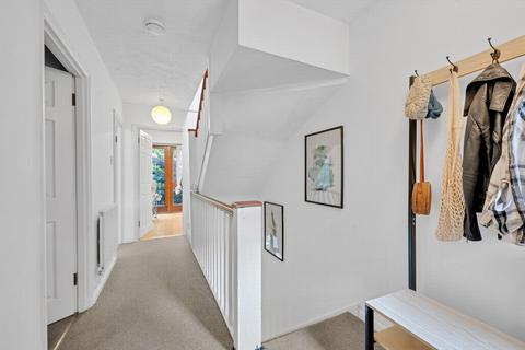 5 Lasseter Place, London, SE3 7UX