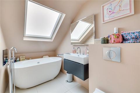 3 bedroom maisonette for sale, Balvernie Grove, London, SW18