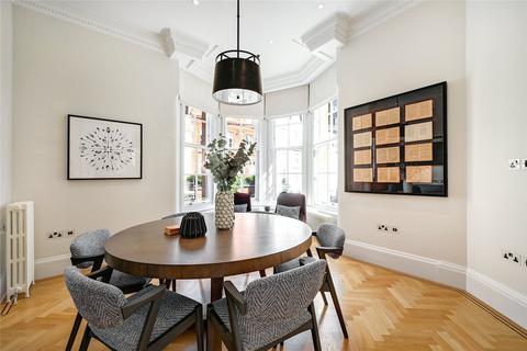 2 bedroom flat to rent, Green Street, London