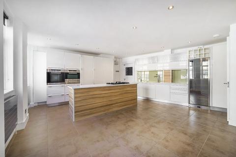 4 bedroom flat to rent, Berkeley Court, Marylebone Road, Marylebone, London