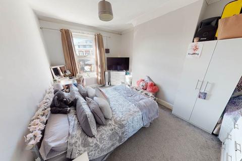 1 bedroom in a house share to rent, Saint Michael's Terrace, Leeds LS6
