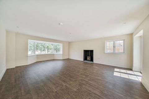 5 bedroom detached house for sale, 7a Station Road, Corby Glen