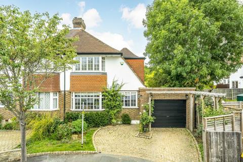 Links Gardens, London SW16