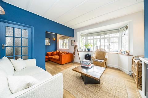 2 bedroom semi-detached house for sale, Links Gardens, London SW16