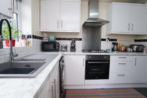 3 Suffolk Place, Bradford, BD2 1HF