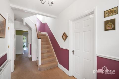 4 bedroom semi-detached house for sale, Totternhoe Close, Harrow, HA3