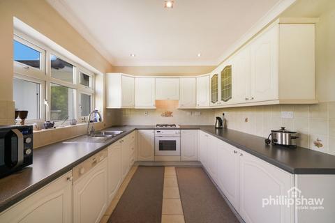 4 bedroom semi-detached house for sale, Totternhoe Close, Harrow, HA3