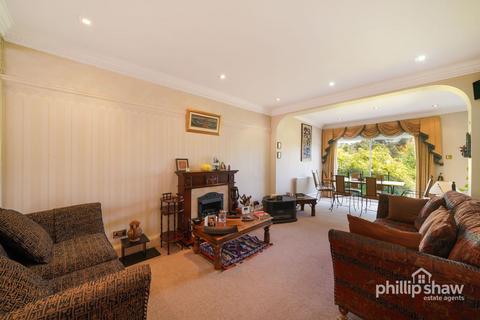 4 bedroom semi-detached house for sale, Totternhoe Close, Harrow, HA3