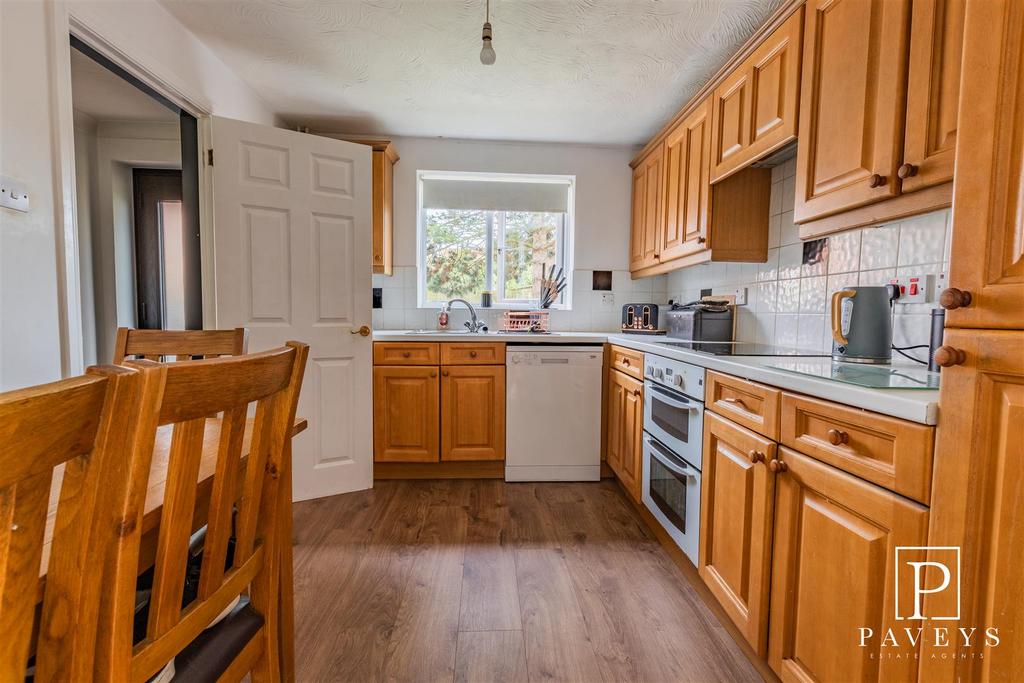 Kitchen breakfast room