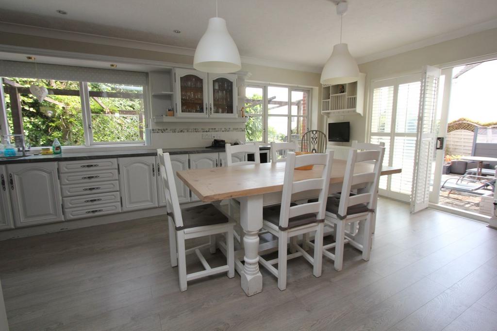 Family Kitchen