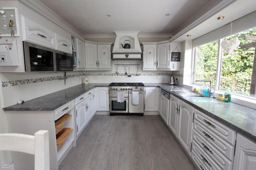 Family Kitchen