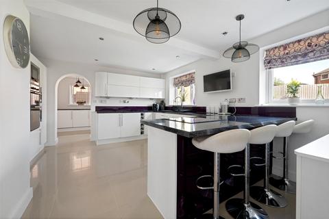 4 bedroom detached house for sale, Buckingham Close, Groby, Leicester