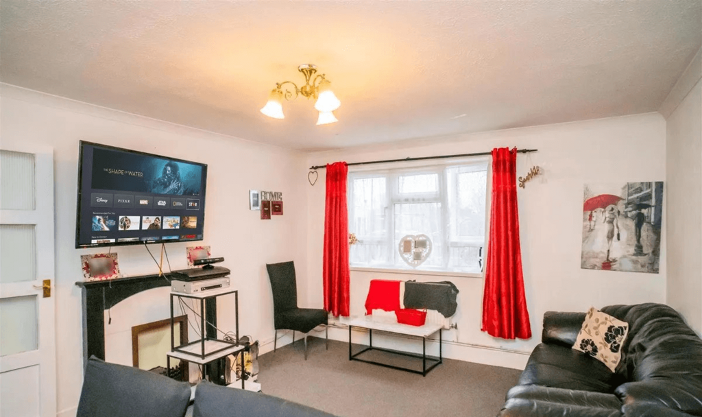 2 bed flat for sale Stains Road, Hounslow TW4