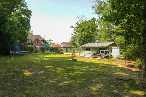4 bedroom detached house for sale, Dargate Road, Yorkletts, Whitstable, Kent, CT5