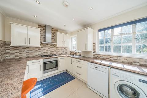 undefined, Worton Road, Isleworth TW7