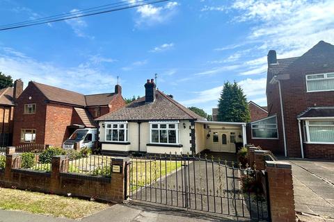 2 bedroom detached bungalow for sale - Foxyards Road, Tipton DY4
