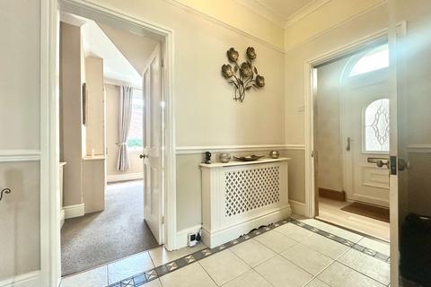 2 bedroom detached bungalow for sale, Foxyards Road, Tipton DY4
