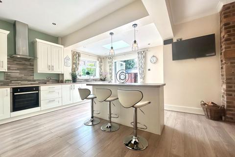 2 bedroom detached bungalow for sale, Foxyards Road, Tipton DY4