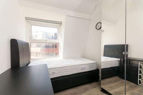 2 bedroom flat for sale, Uxbridge Road, Shepherd's Bush, London, W12