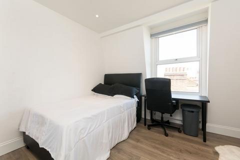 2 bedroom flat for sale, Uxbridge Road, Shepherd's Bush, London, W12