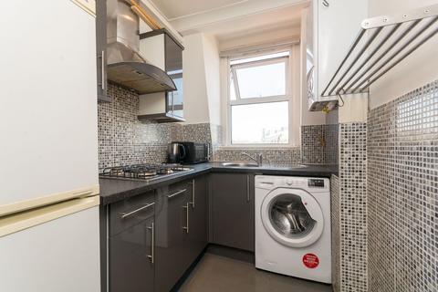 2 bedroom flat for sale, Uxbridge Road, Shepherd's Bush, London, W12