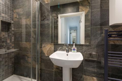 2 bedroom flat for sale, Uxbridge Road, Shepherd's Bush, London, W12