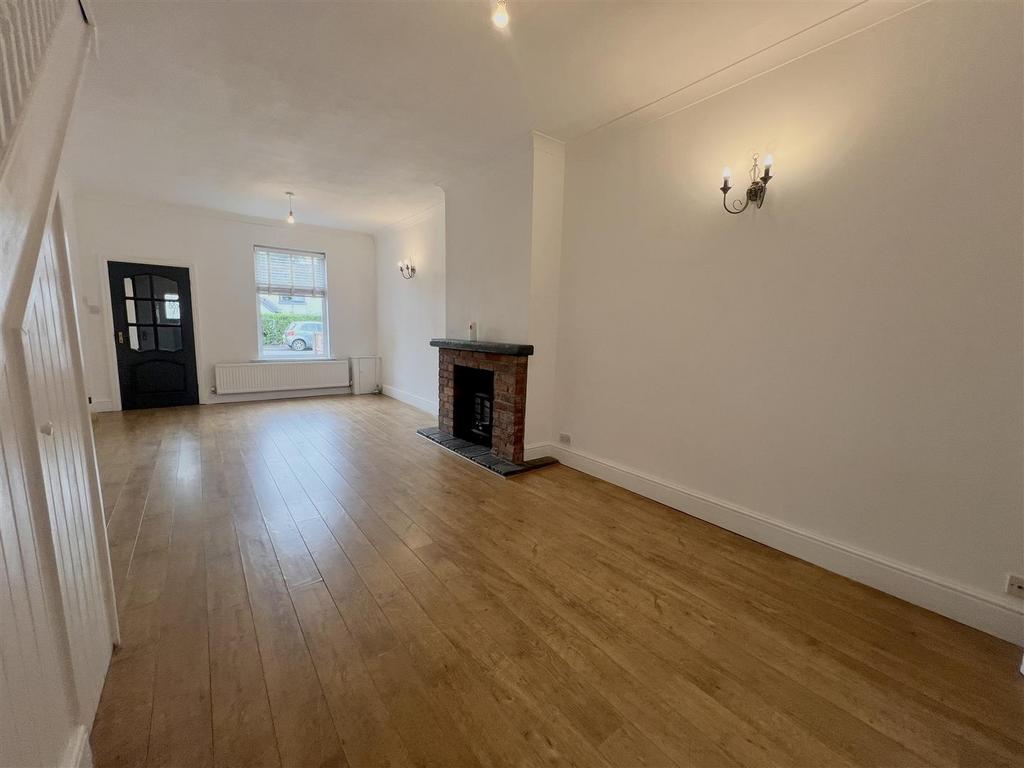Living/dining room
