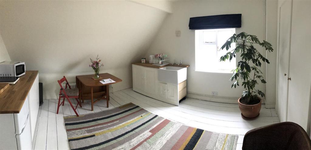 Room4.jpeg