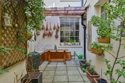 1 bedroom flat for sale, Sussex Gardens, London, W2
